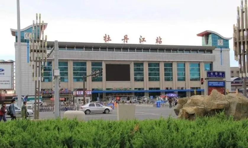 富阳到牡丹江物流公司,杭州富阳区至牡丹江物流专线，零担专线